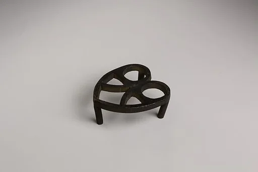 Trivet