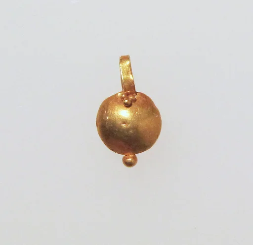 Pendant, lentoid