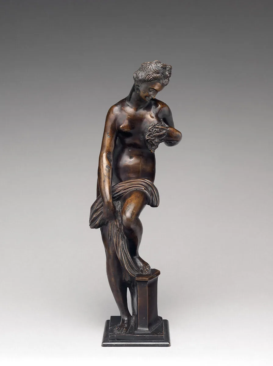 Bathing Venus — Giambologna