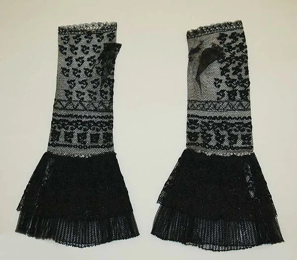 Mitts — Unknown