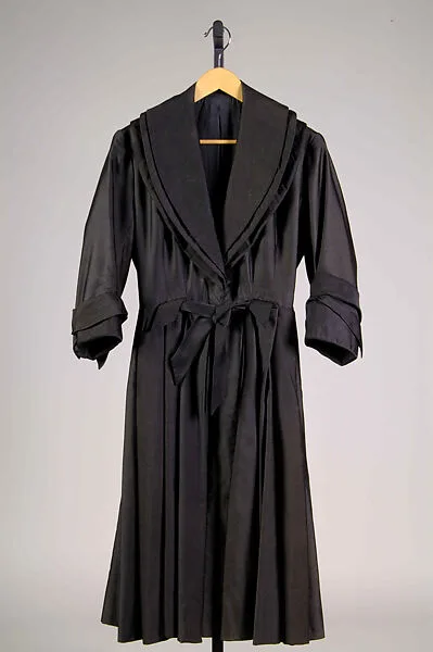 Evening coat — Antonio del Castillo|Elizabeth Arden