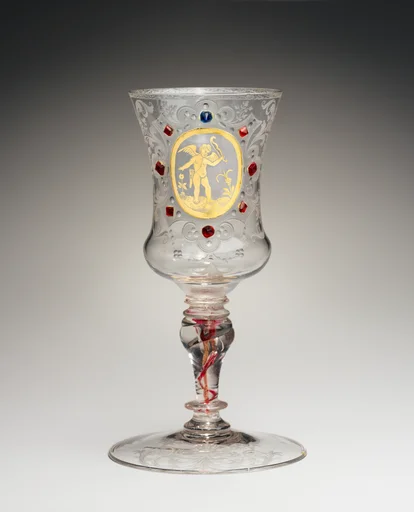 Standing cup
