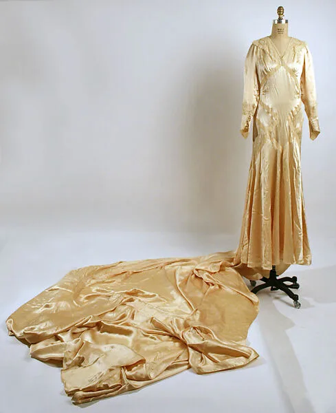 Wedding ensemble — Unknown