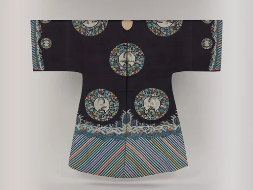 清晚期 緙絲團鶴紋女褂|Woman’s coat with crane medallions