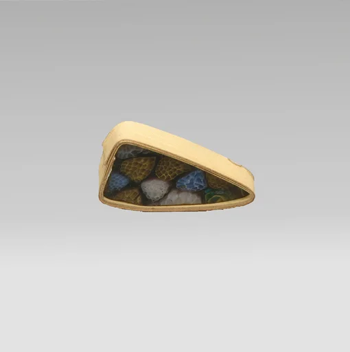 Glass mosaic fragment