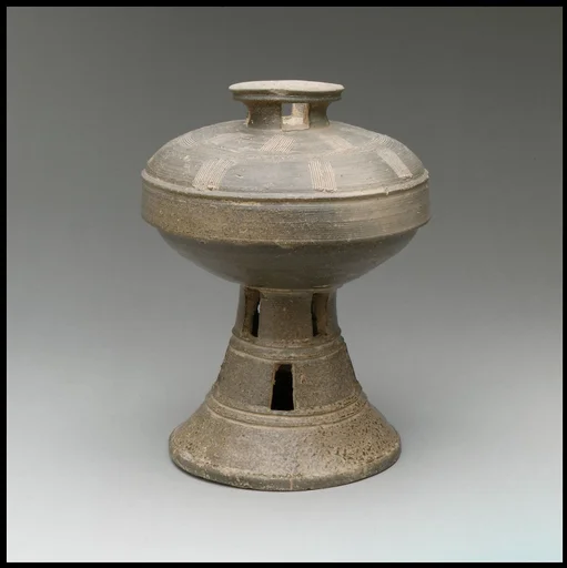 뚜껑 있는 굽다리 접시 삼국 신라|有蓋高杯 三國 新羅|Pedestal dish with cover