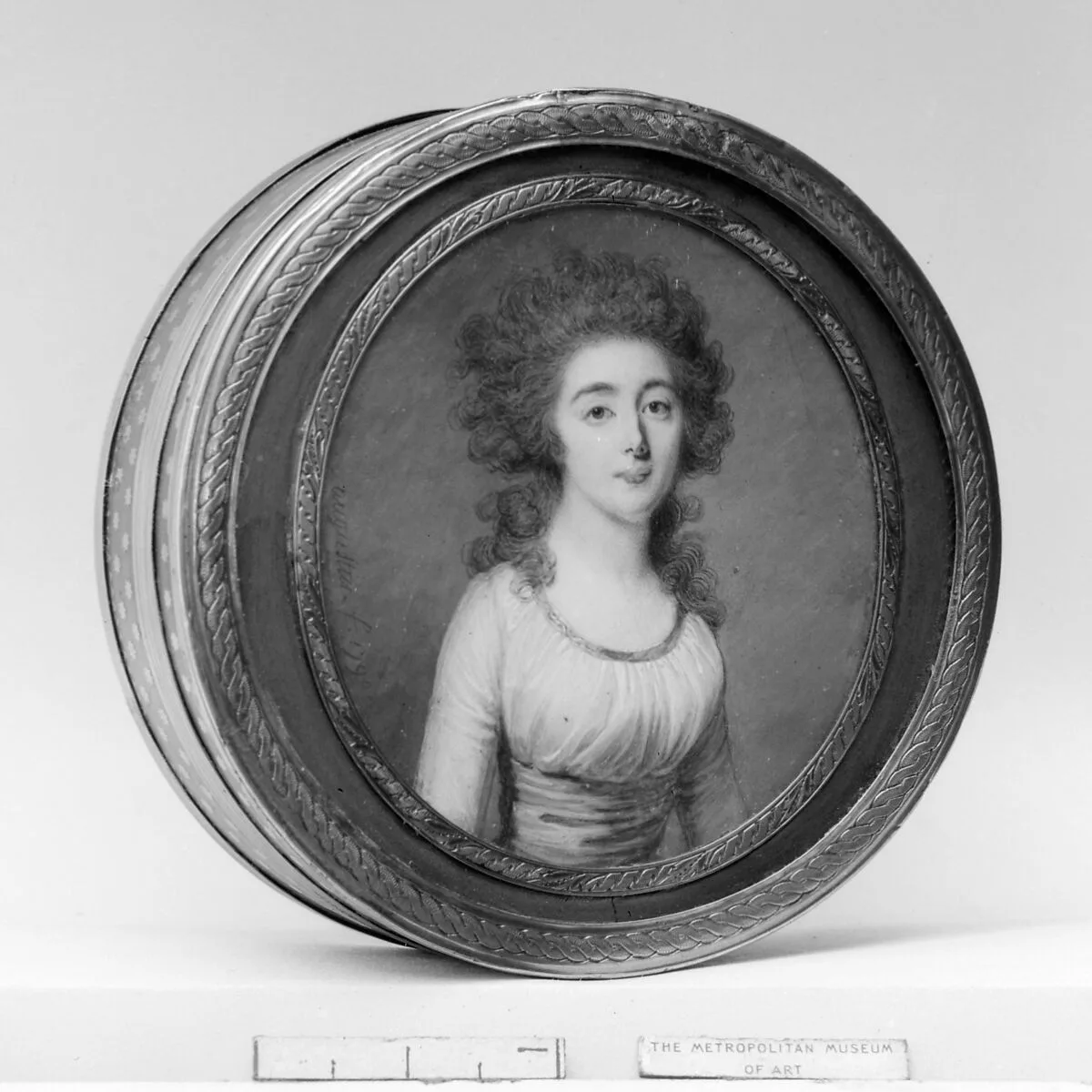 Box with portrait of a woman — Jean-Baptiste Jacques Augustin