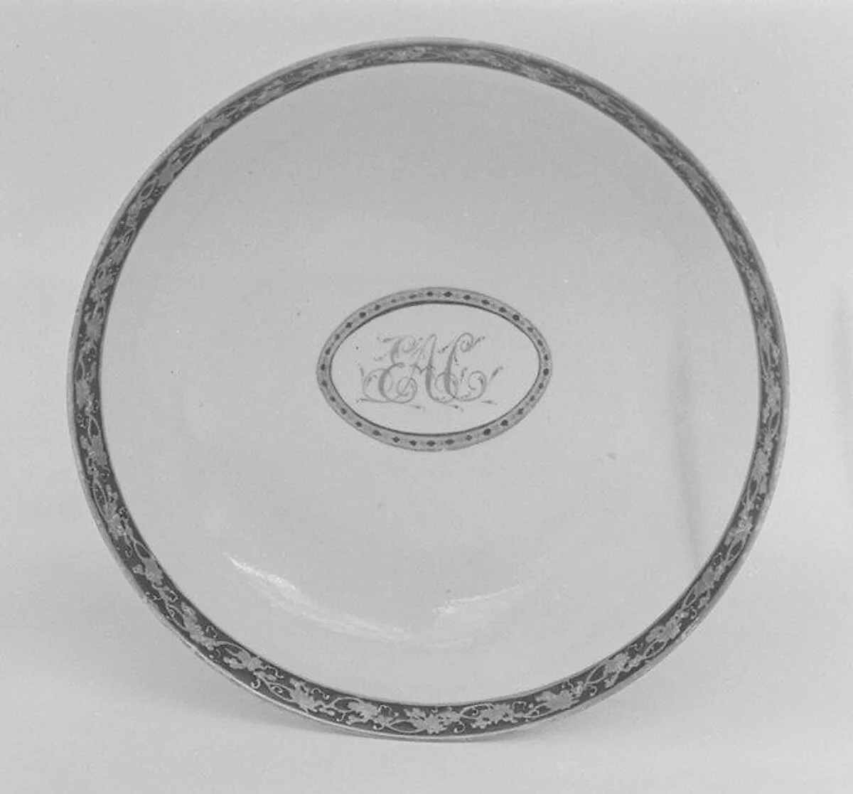 Saucer (part of a service) — Unknown