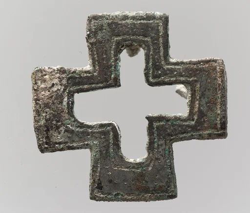 Purse Mount in the Form of a Cross