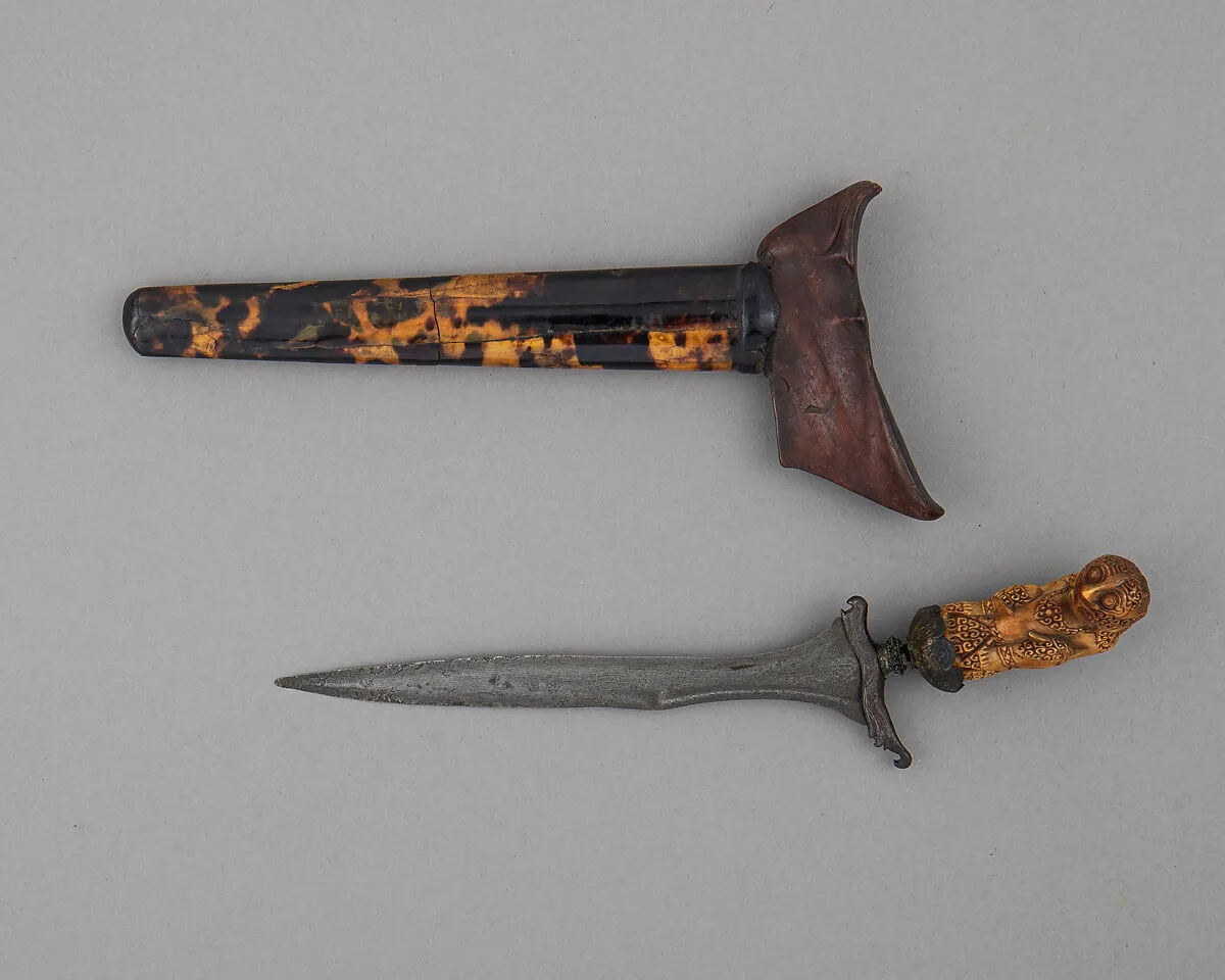 Kris with Sheath for a Woman — Unknown
