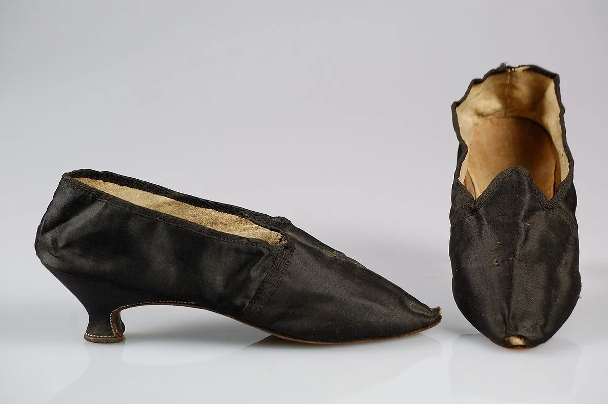 Slippers — Unknown