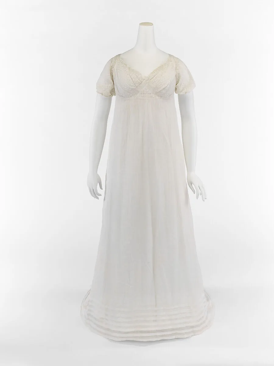 Evening dress — Unknown