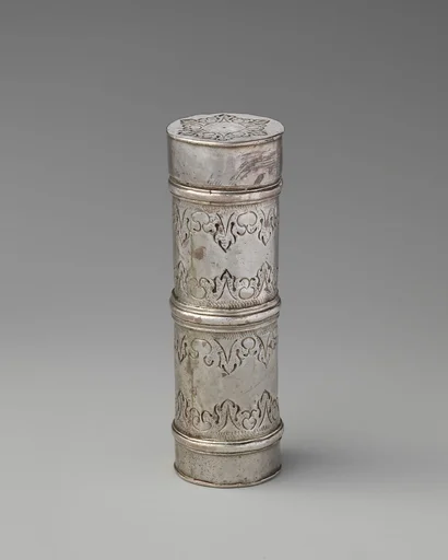 Miniature nutmeg grater