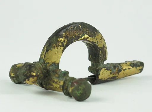 Gilt bronze crossbow fibula