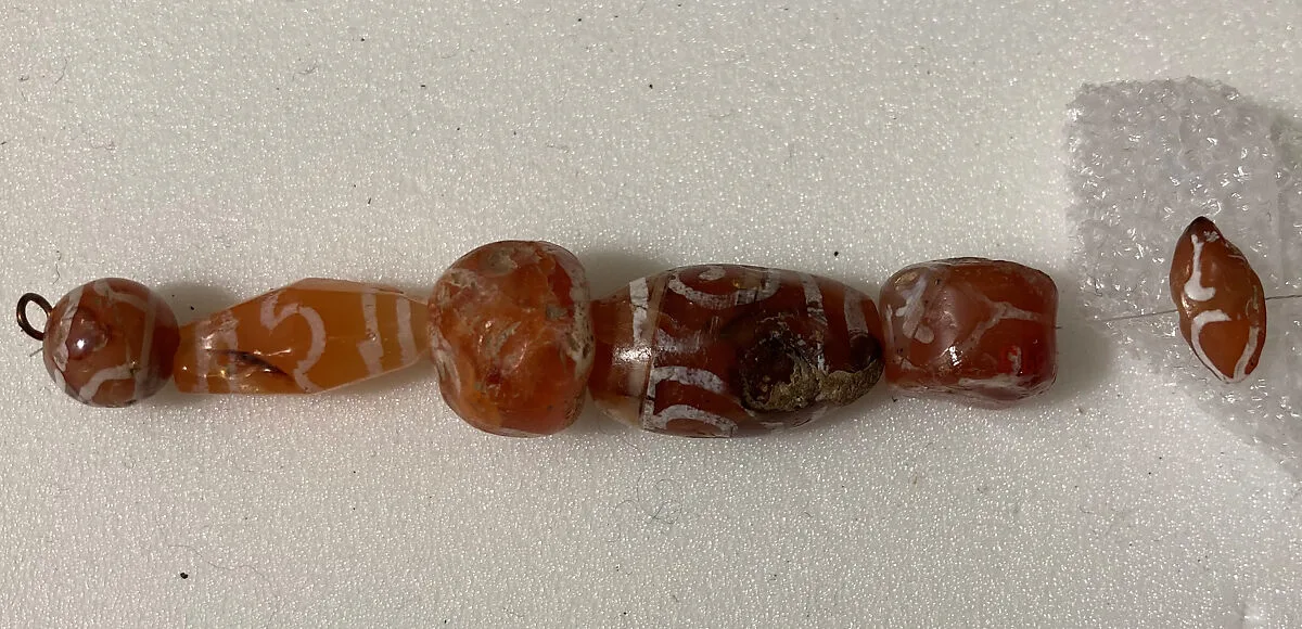 Beads — Unknown