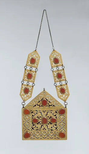 Amulet Holder