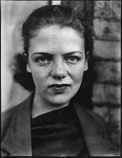 [Anne Harvey on Roof of Apartment Building at 441 East 92nd Street, New York City]