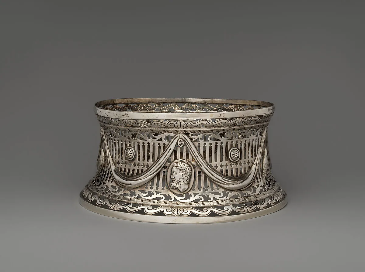 Dish ring — W. H.
