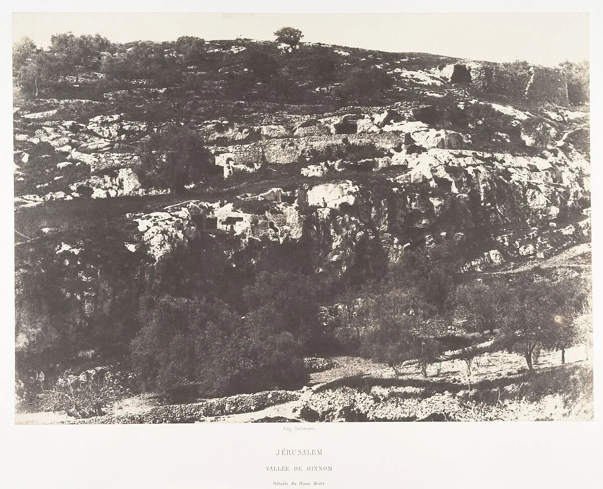 Jérusalem, Vallée de Hinnom, Détails du flanc droit, 2 — Imprimerie photographique de Blanquart-Évrard, à Lille|Auguste Salzmann