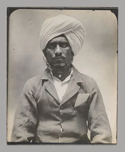 [Hindu Man, Ellis Island, New York]