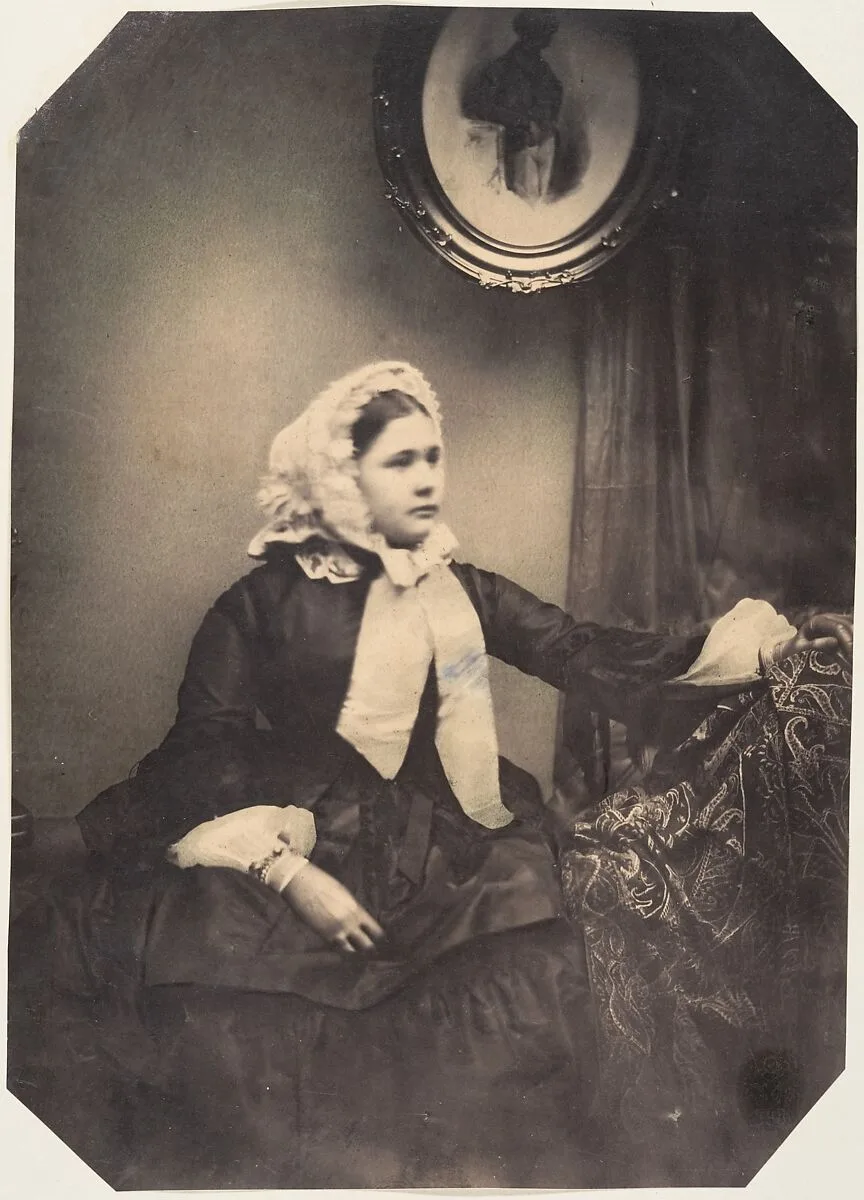 Mlle. Jeanne tellement tremblante que le photographe ne peut pas fixer les yeux — Louis-Pierre-Théophile Dubois de Nehaut
