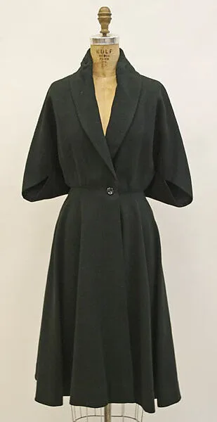 Coat — Madame Grès (Germaine Émilie Krebs)