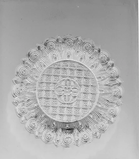 Plate