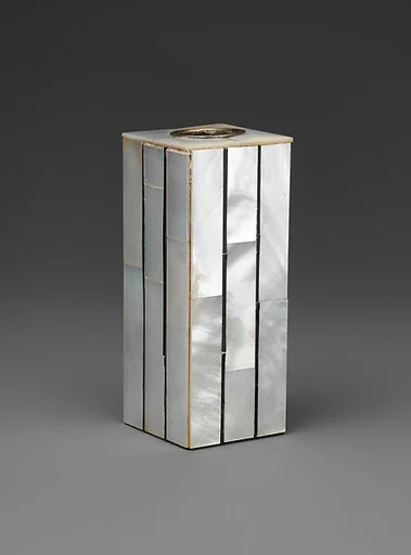 Candle holder