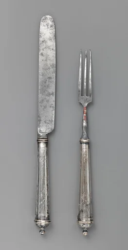 Table knife and fork