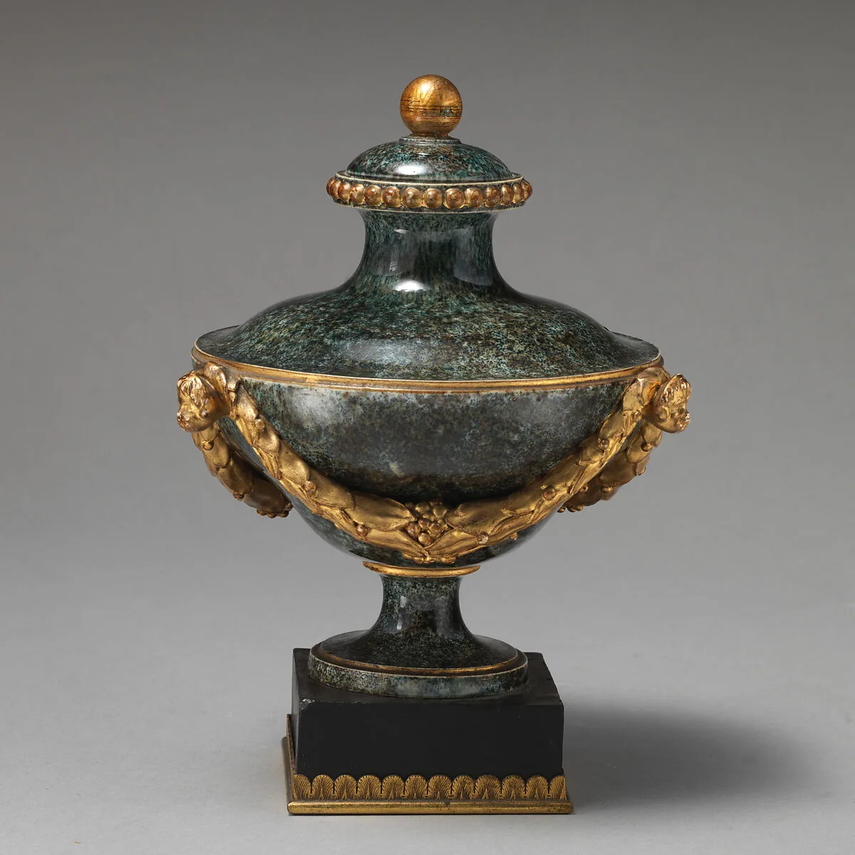 Vase with cover — Wedgwood and Bentley