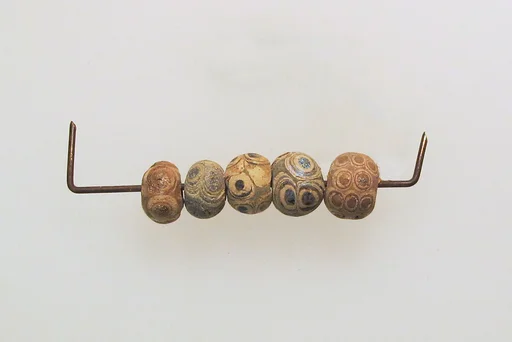 Beads, 5
