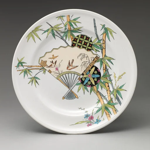 Plate with "Bamboo and Fan" pattern