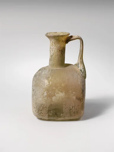 Glass jug