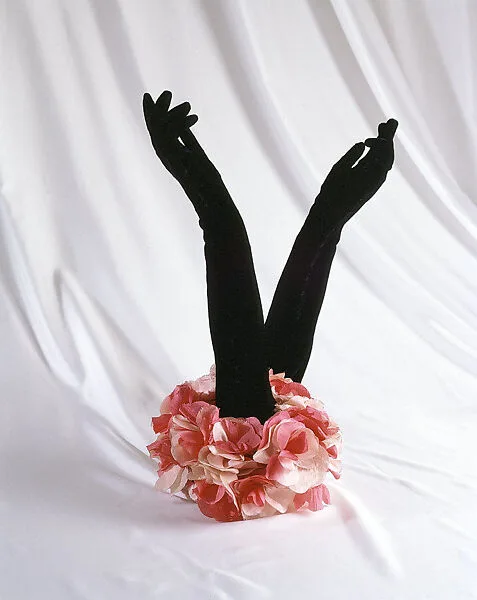 Gloves — Unknown