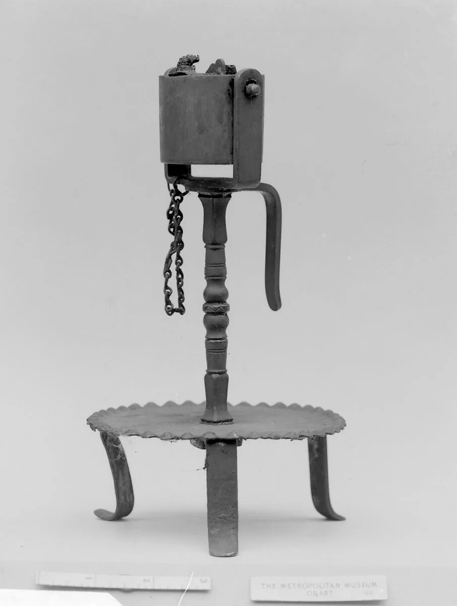 Portable lamp — Unknown
