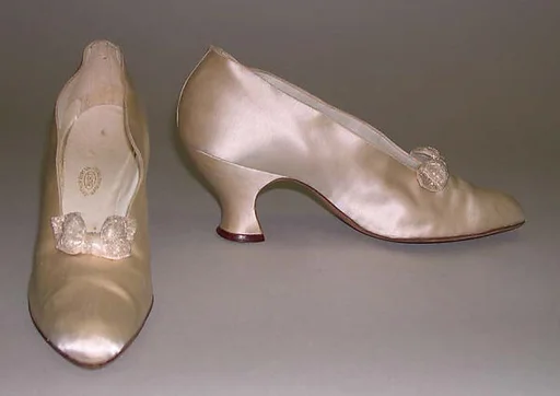 Evening shoes
