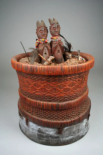 Divination Basket (Kitumba-Ngombo)