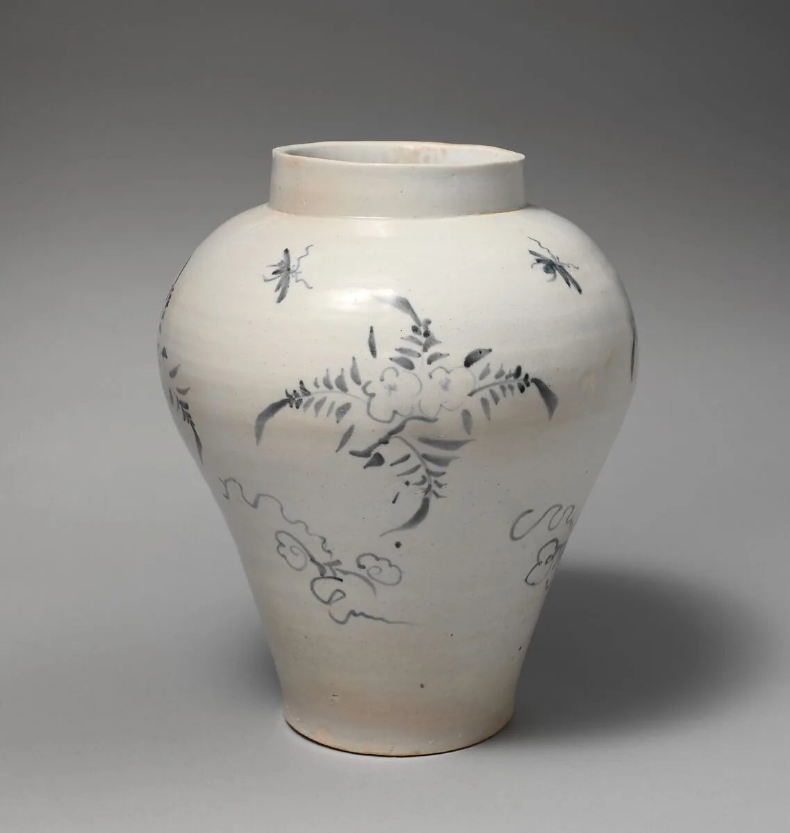 백자 청화 꽃 곤충 무늬 항아리 조선|白磁靑畫花蟲文壺 朝鮮|Jar decorated with flowers and insects — Unknown