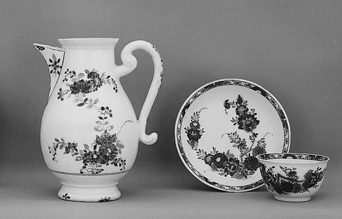 Coffeepot — Meissen Manufactory
