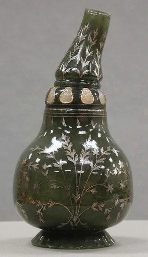 莫臥兒王朝 鑲金嵌寶葫蘆式玉瓶|Bottle in the shape of a gourd