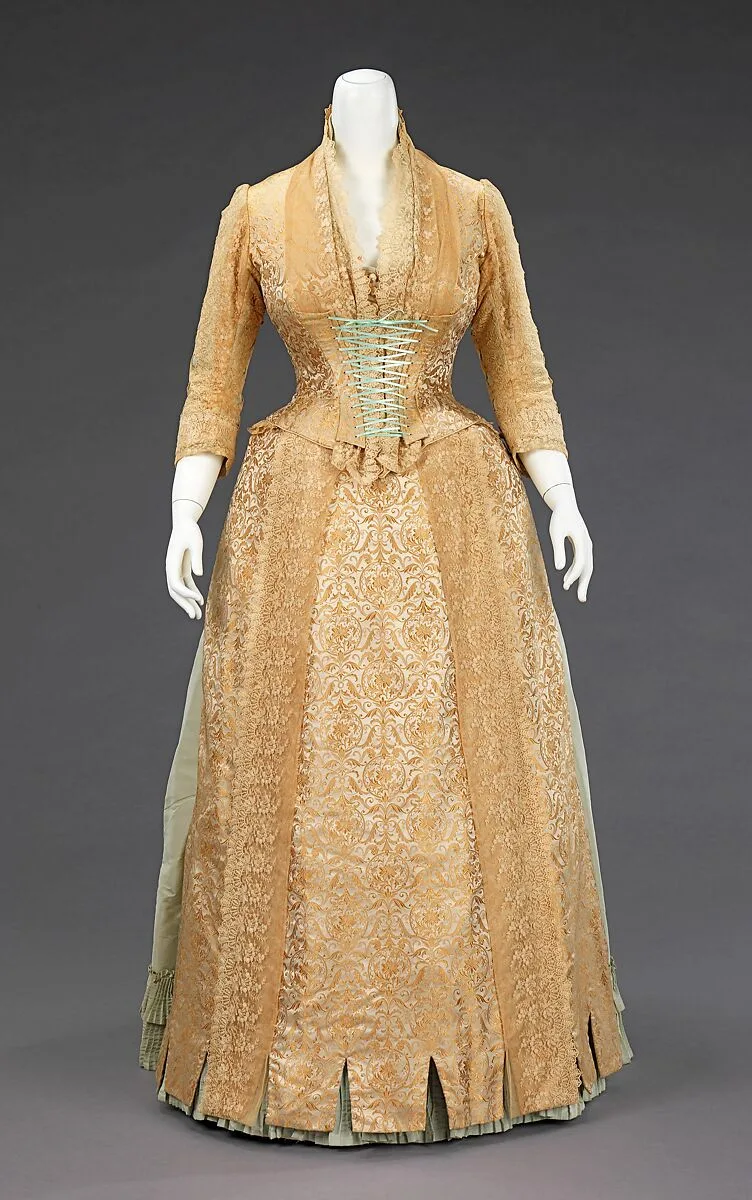 Dinner ensemble — Dupuis-Jacobs|Kingsbury