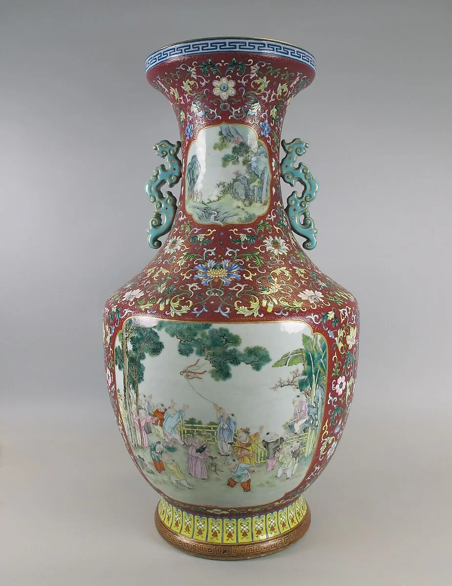 清乾隆 景德鎮窯粉彩錦地開光嬰戯圖大瓶|Vase with children at play and scholars in gathering — Unknown