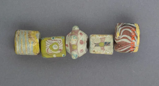 Beads, 5