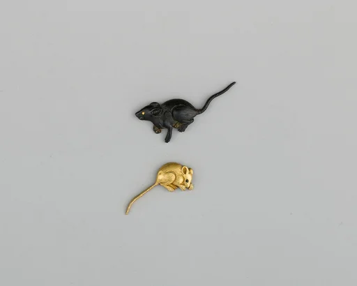 Pair of Sword-Grip Ornaments (Menuki)