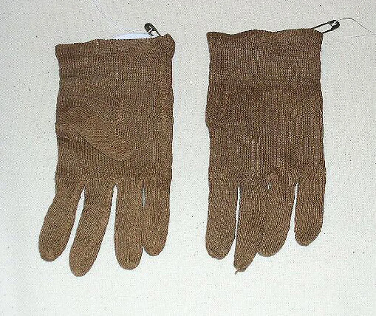 Gloves — Unknown