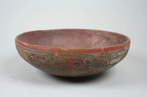 Incised bowl with birds