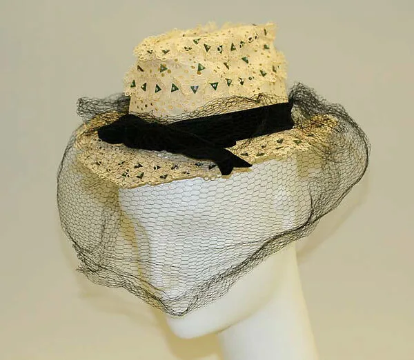 Hat — Lilly Daché
