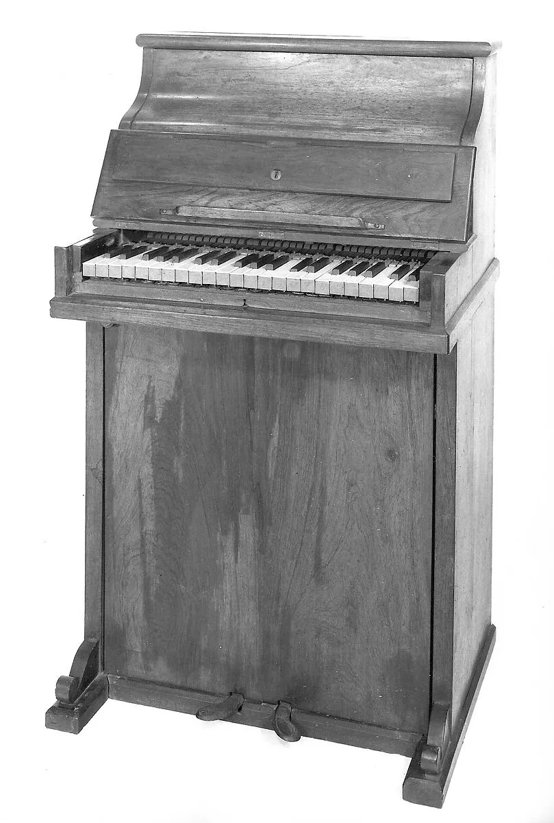 Upright piano and reed organ — Unknown