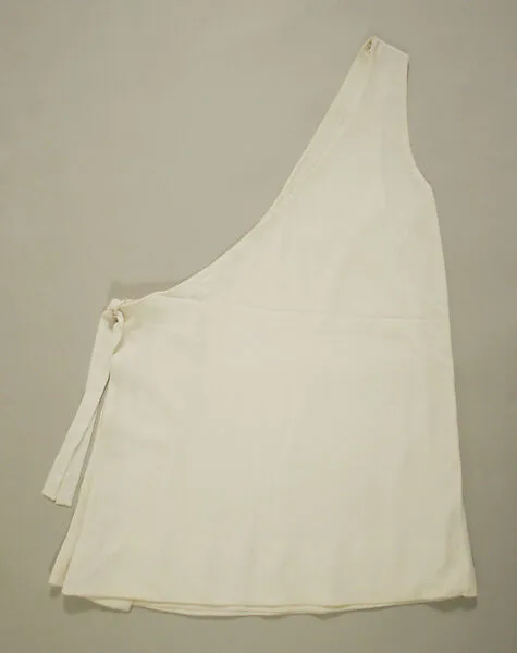 Tunic — Mrs. Sylvia Pedlar