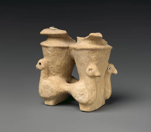 Double vessel with duck-shaped supports